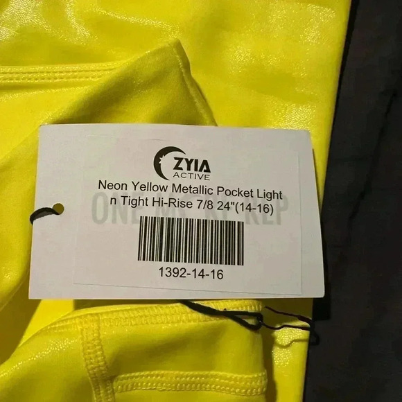 Zyia Active Neon Yellow Metallic Pocket Light N Tight NWT P3 - Picture 4 of 5